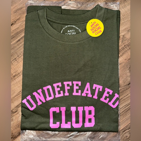 ASSC | Anti Social Social Club x Undefeated T-Shirt | NWT (M) Olive/Pink - Picture 1 of 5